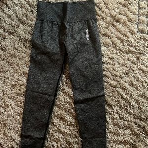 Gray Gym shark Leggings Sizs Medium
